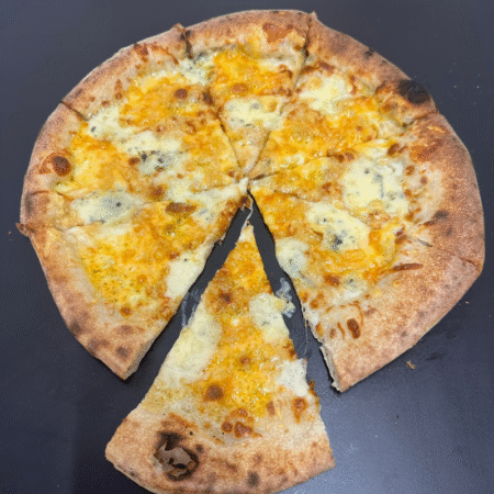 Quattro Formaggi 28 cm